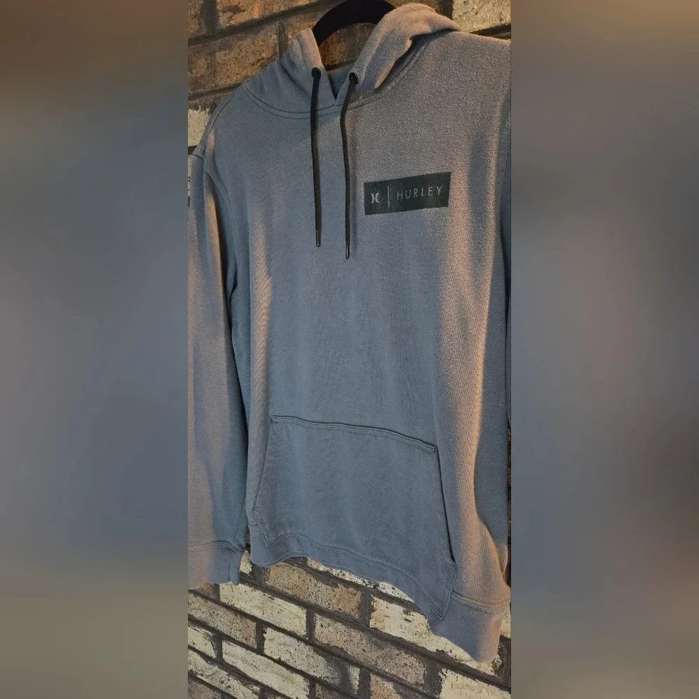 Hurley size small
